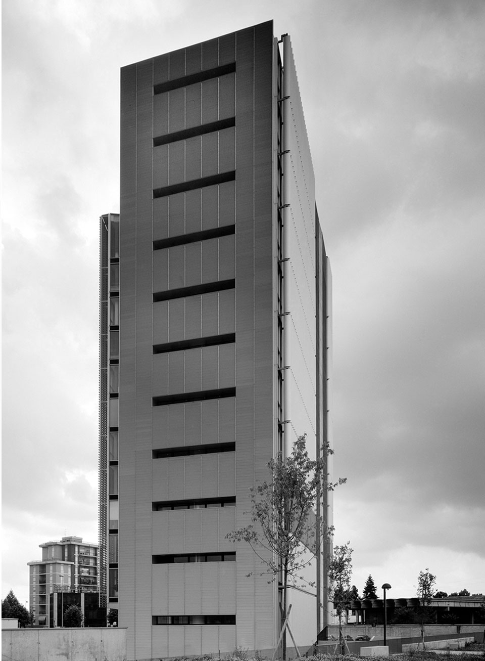 Inarsind_premio_architettura_2010_02-Boschi-Serboli---Edificio-direzionale-Torre-Oberdan_2